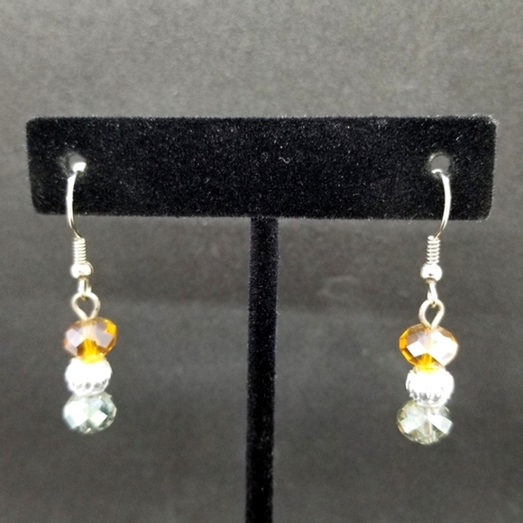 Gray/amber/aurora borealis crystal earrings - Picture 1 of 6